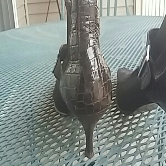 Ladies shoes - Picture 2 of 3